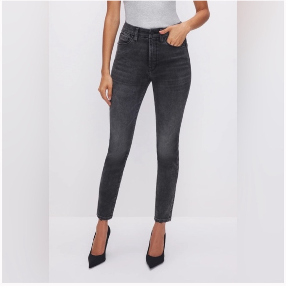 Good American black ‘Good Legs High Rise Skinny’ Jeans. Size 0/25. $60